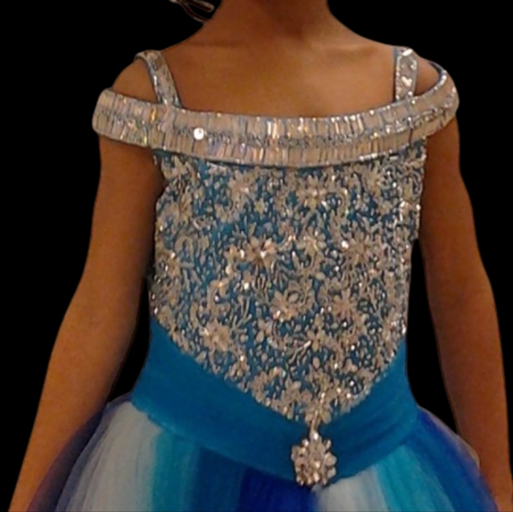 Pageant dress - Picture 2 of 4